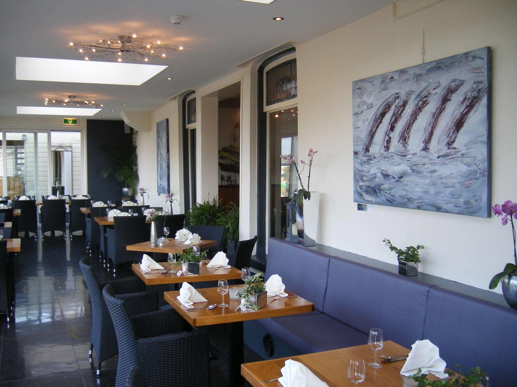 Hotel Restaurant Goerres Akkrum Dış mekan fotoğraf